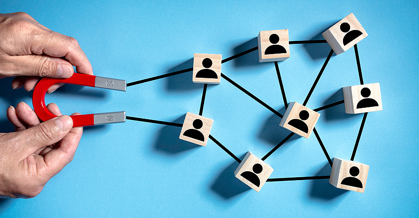 DINERO, REGALOS.....PARA CAPTAR CLIENTES