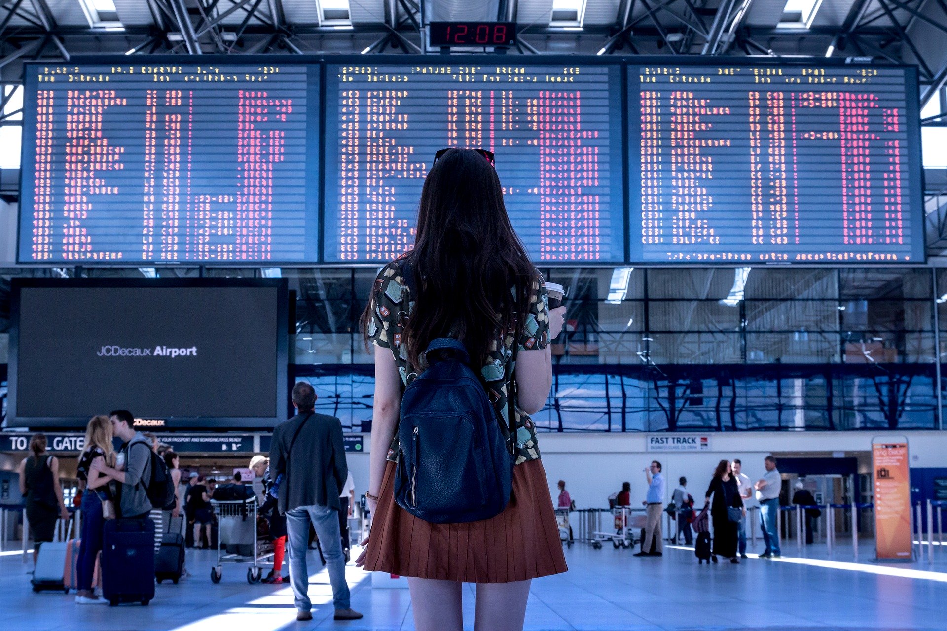 Consumo abre expediente sancionador a varias aerolíneas lowcost por el cobro del equipaje de mano