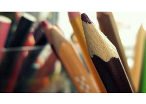 Comparar precios, elegir consumo colaborativo y no comprar con niños, consejos de OCU para ahorrar en la vuelta al cole