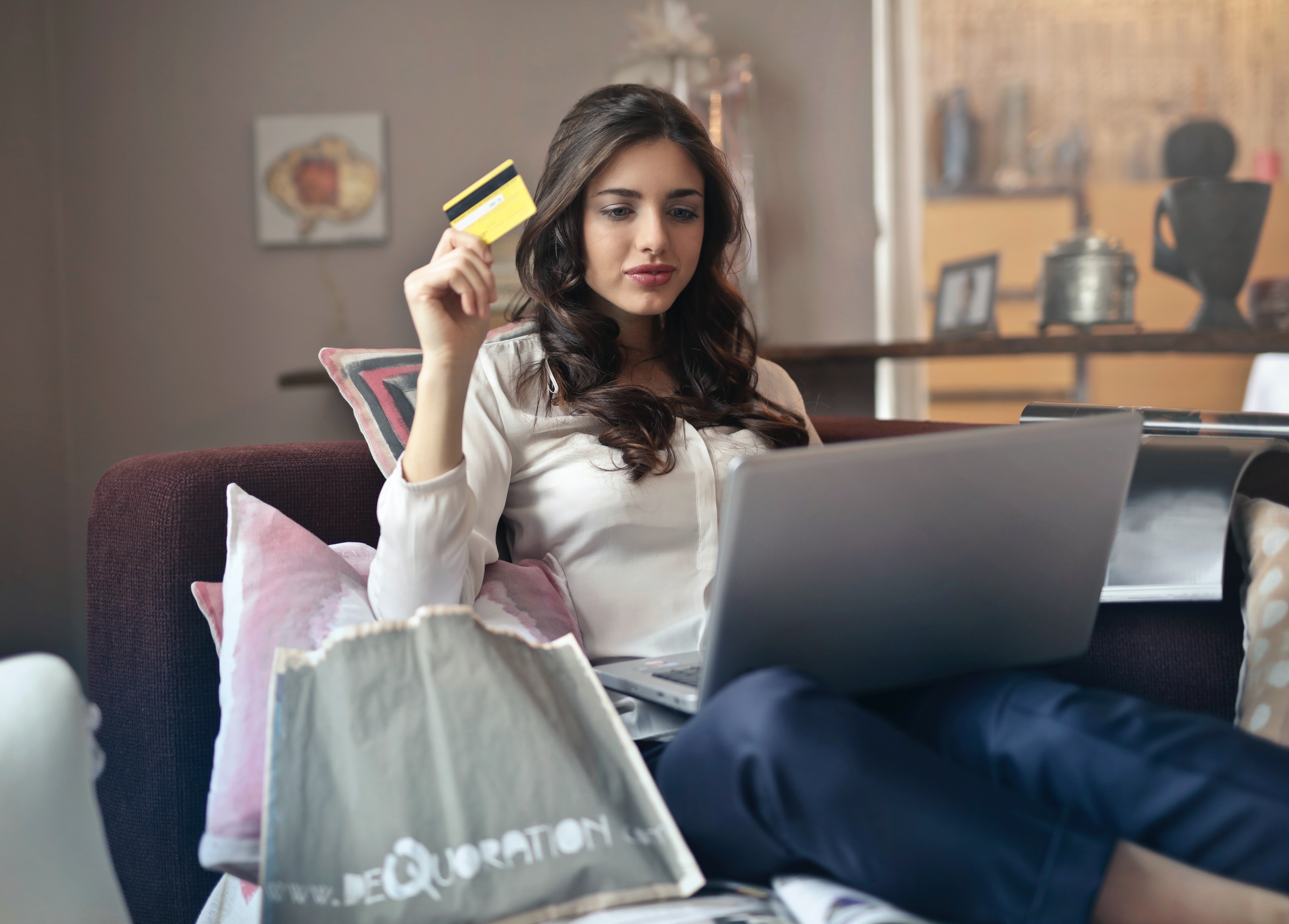 6 consejos para evitar ser víctima de ciberdelincuentes durante las rebajas