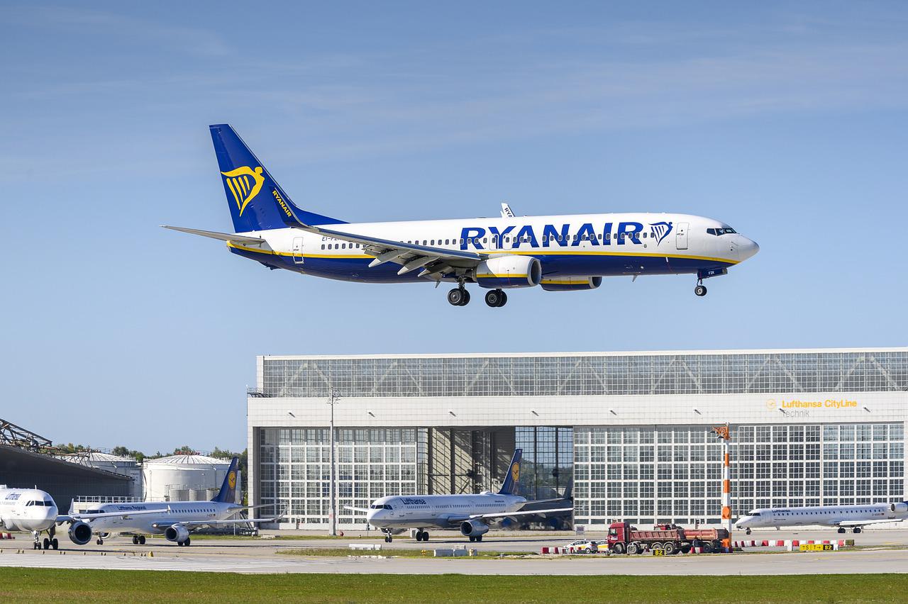 Nuevo frente de Ryanair con los consumidores por la tarjeta de embarque