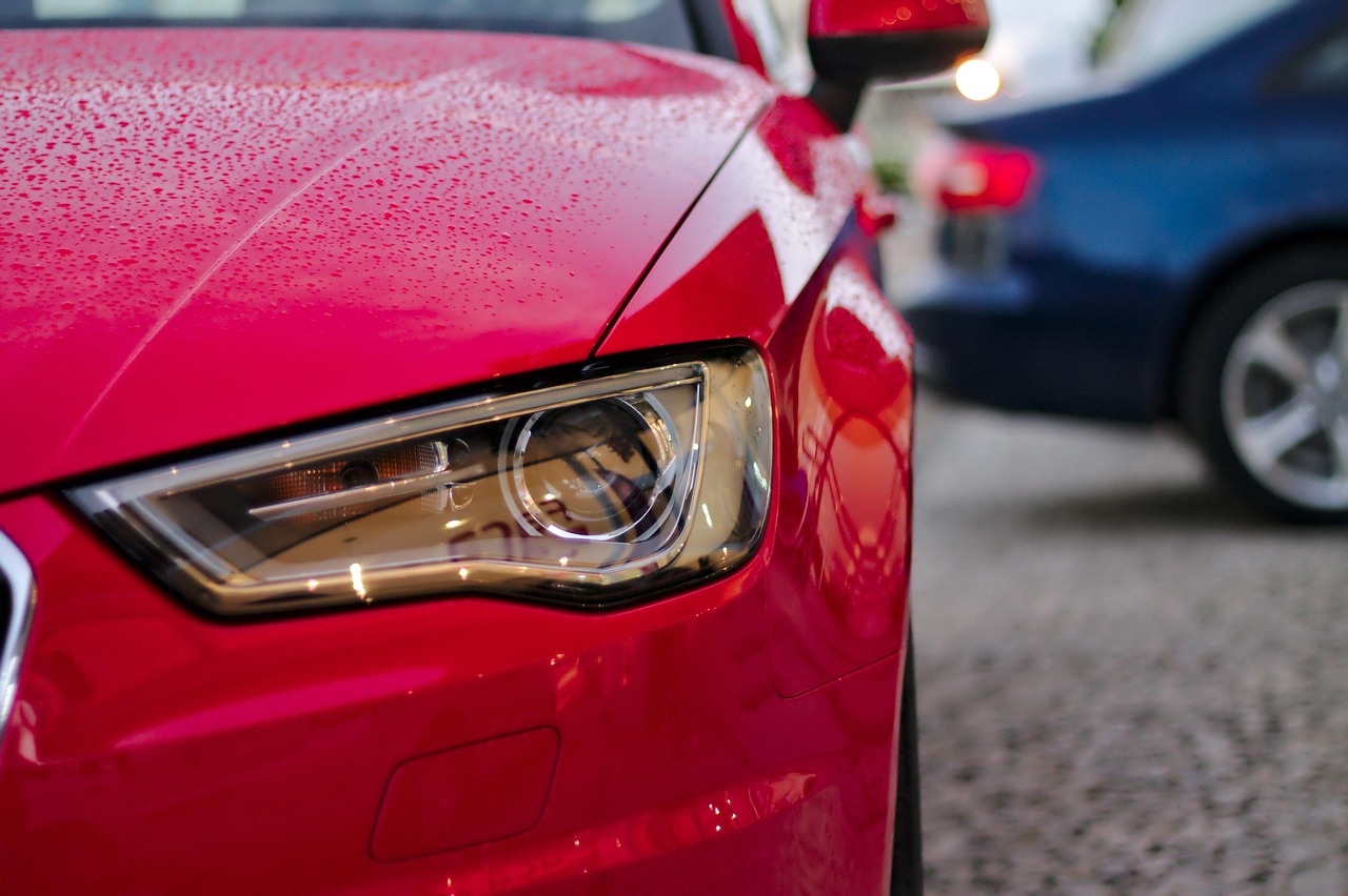 La OCU denuncia a 5 compañías de alquiler de coches por cláusulas abusivas y falta de transparencia