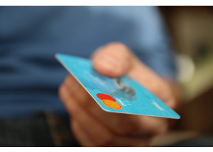 Consumo advierte de que los créditos rápidos son la opción más cara