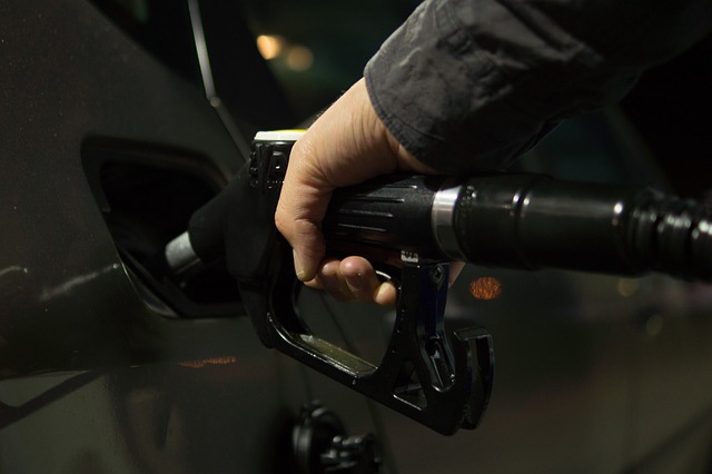 5 consejos de la DGT para ahorrar gasolina